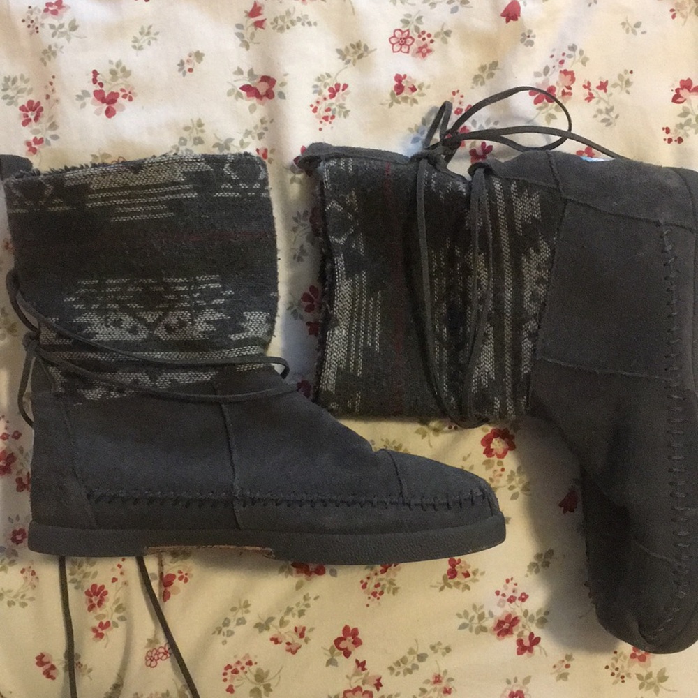Toms Nepal Boots